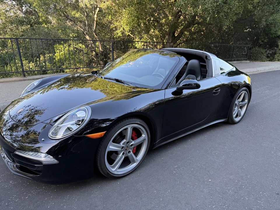 2014 Porsche 991 Targa 4 & 4S - Image 14 of 31