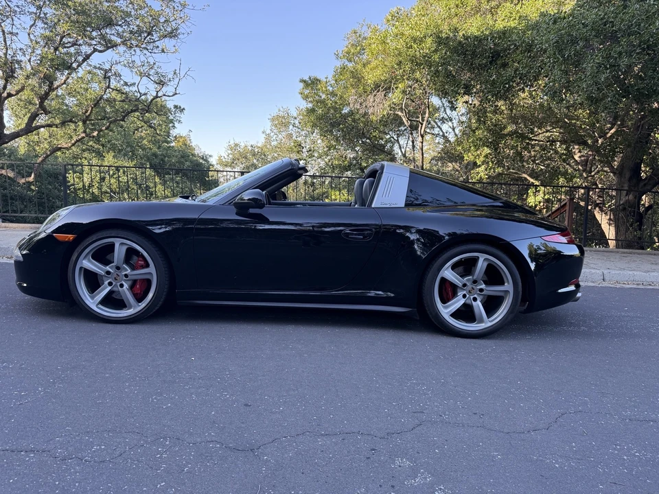 2014 Porsche 991 Targa 4 & 4S - Image 8 of 31