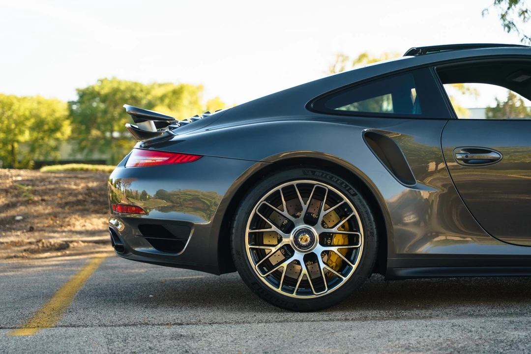 2014 Porsche 991 Turbo S - Image 19 of 31