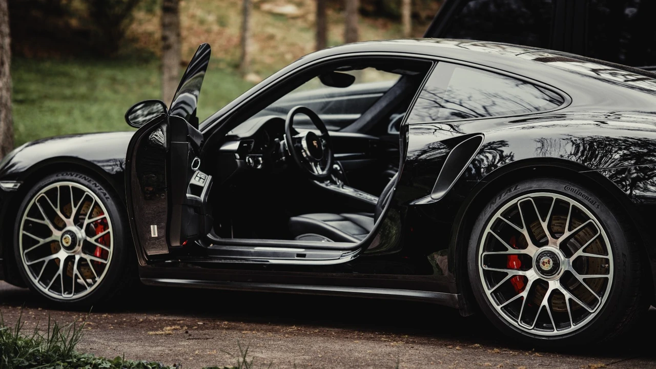 2014 Porsche 991 Turbo - Image 2 of 27