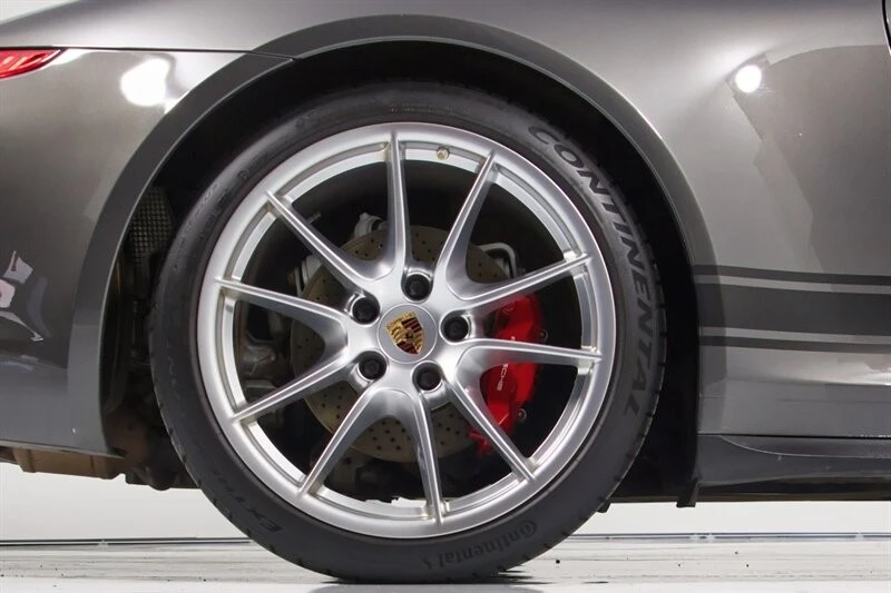 2014 Porsche 991 Targa 4 & 4S - Image 14 of 31