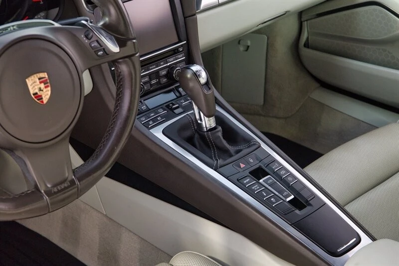 2014 Porsche 991 Targa 4 & 4S - Image 26 of 31