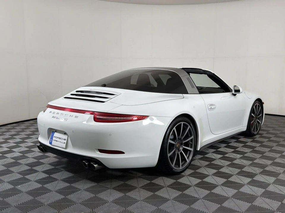 2014 Porsche 991 Targa 4 & 4S - Image 9 of 26
