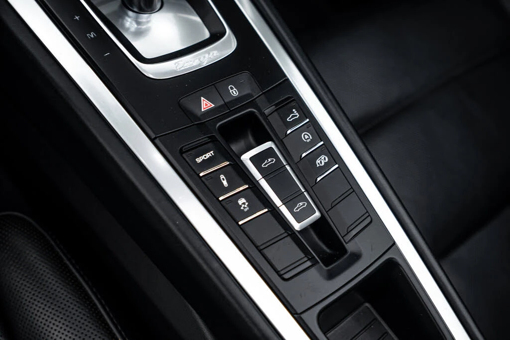 2014 Porsche 991 Targa 4 & 4S - Image 19 of 31