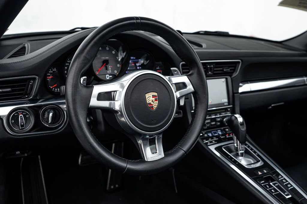 2014 Porsche 991 Targa 4 & 4S - Image 15 of 31