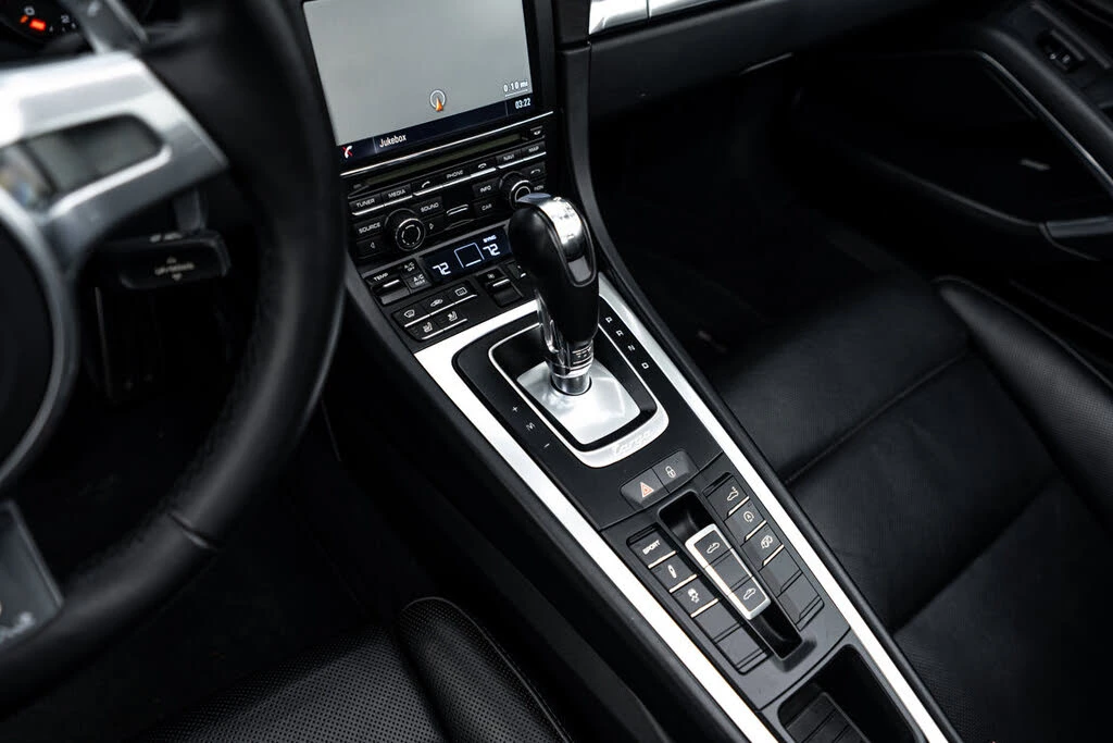 2014 Porsche 991 Targa 4 & 4S - Image 18 of 31