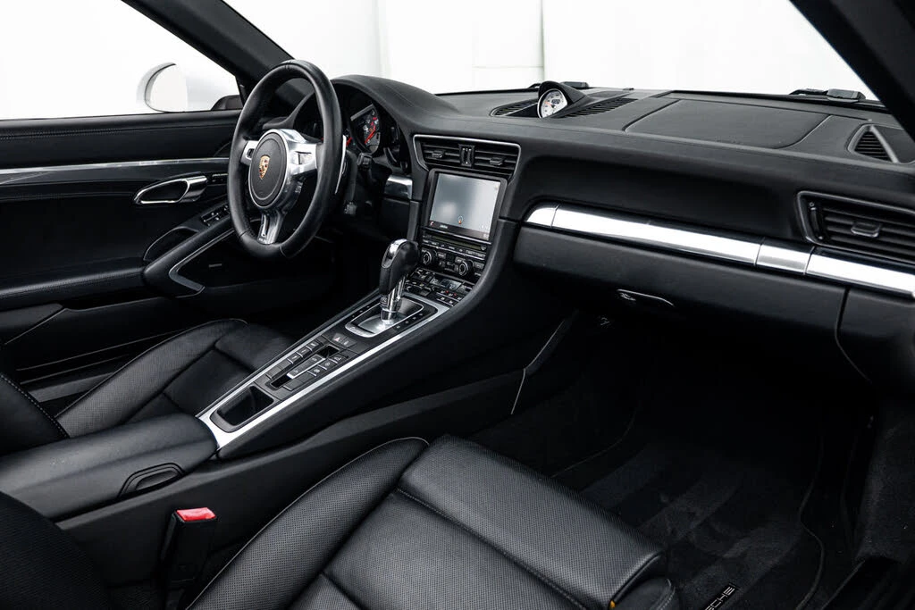 2014 Porsche 991 Targa 4 & 4S - Image 17 of 31