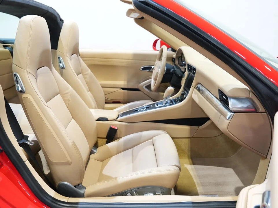 2014 Porsche 991 Targa 4 & 4S - Image 30 of 31