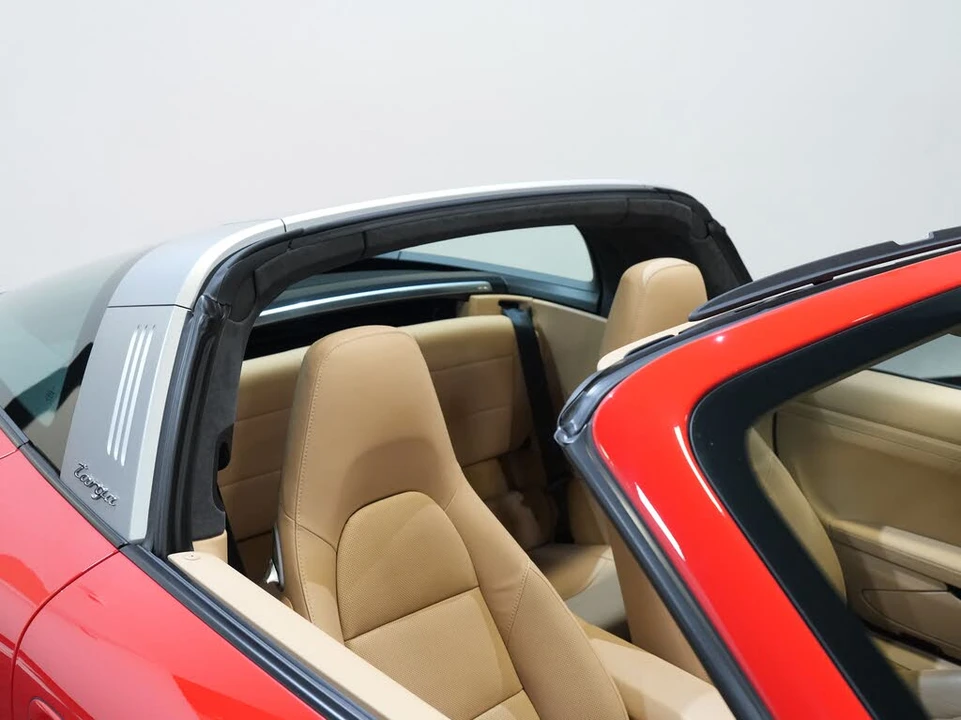 2014 Porsche 991 Targa 4 & 4S - Image 13 of 31