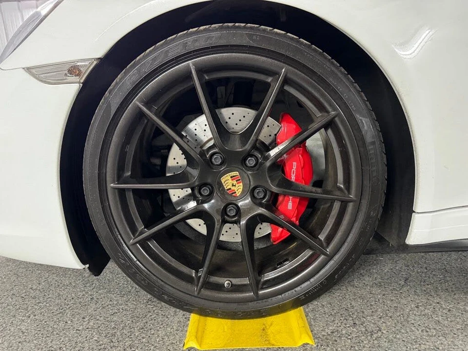 2014 Porsche 991 Targa 4 & 4S - Image 18 of 31