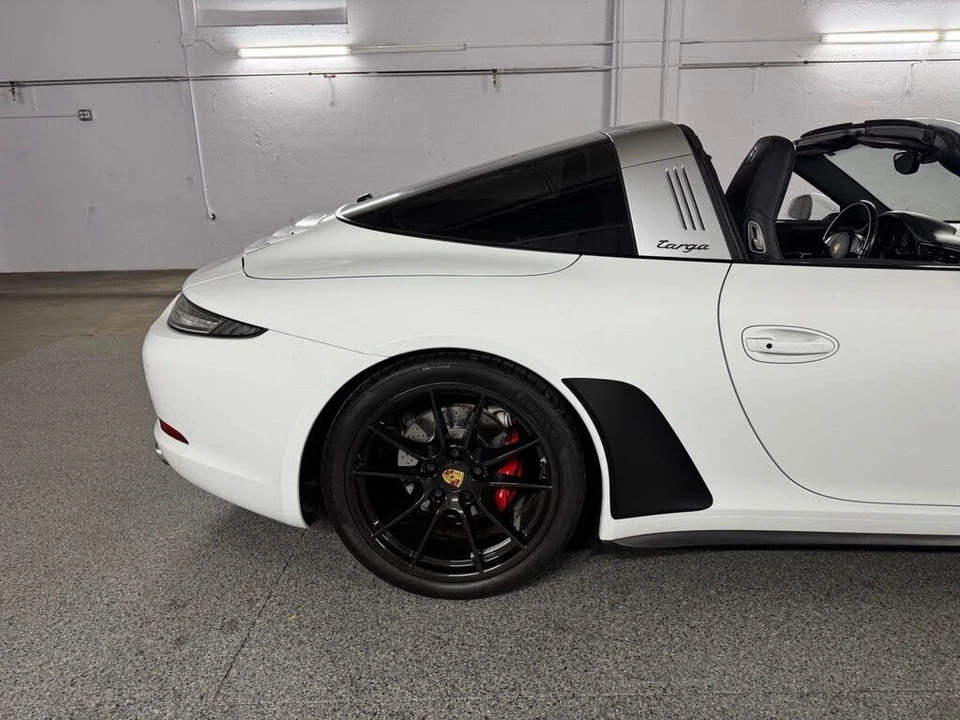 2014 Porsche 991 Targa 4 & 4S - Image 10 of 31