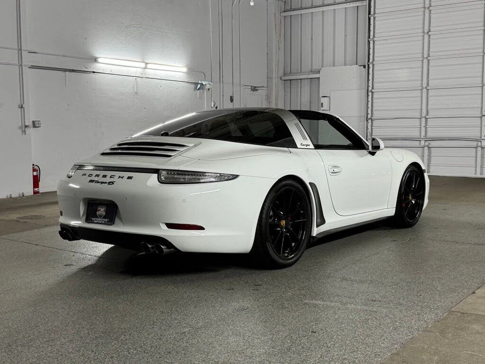 2014 Porsche 991 Targa 4 & 4S - Image 13 of 31