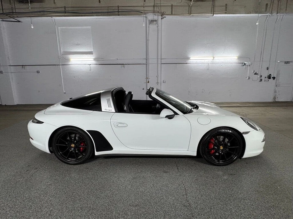 2014 Porsche 991 Targa 4 & 4S - Image 14 of 31