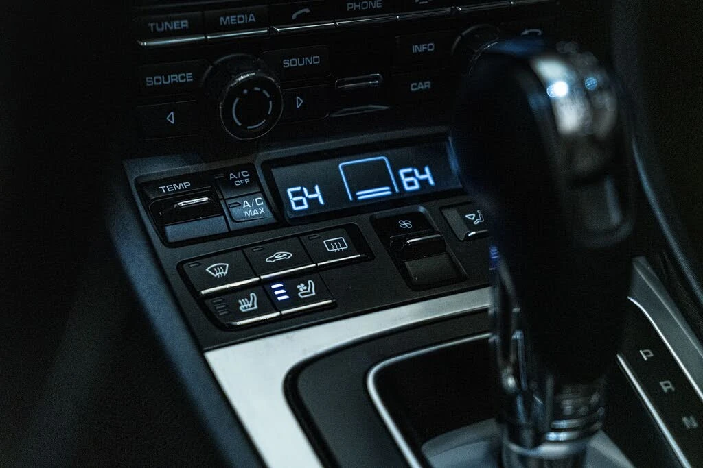 2014 Porsche 991 Targa 4 & 4S - Image 28 of 31