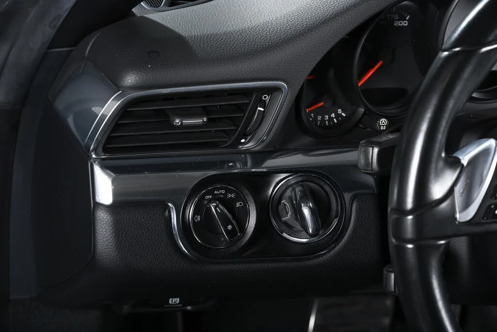 2014 Porsche 991 Targa 4 & 4S - Image 19 of 31