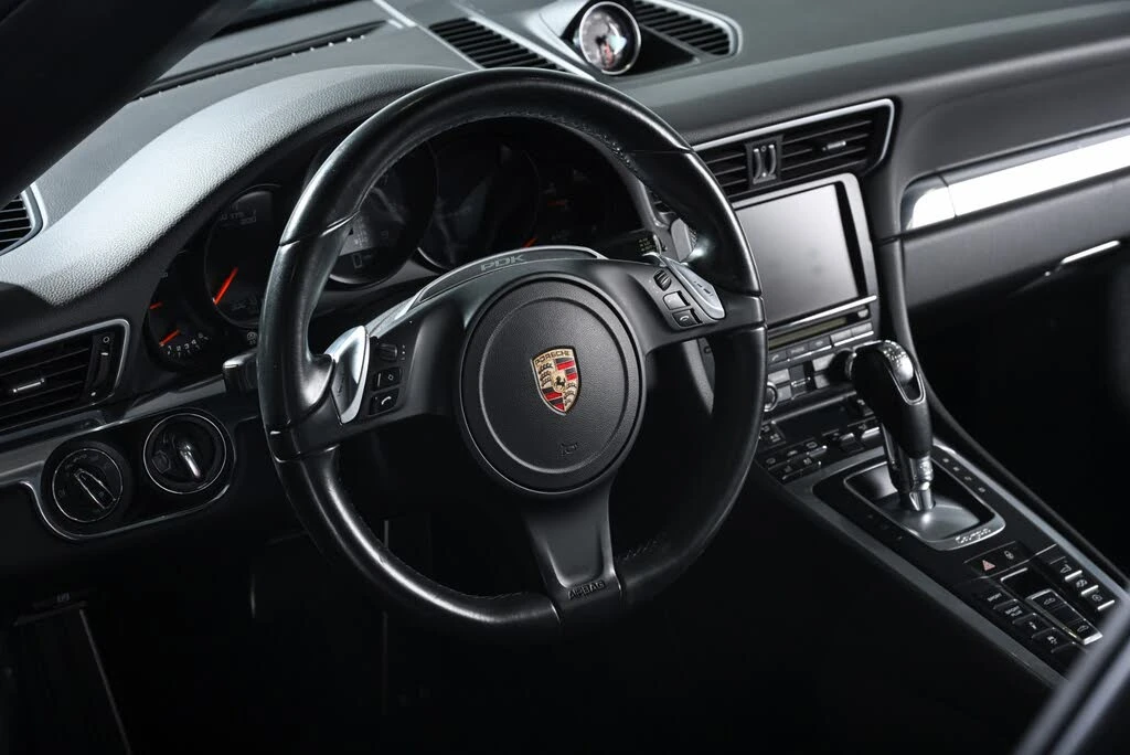 2014 Porsche 991 Targa 4 & 4S - Image 15 of 31
