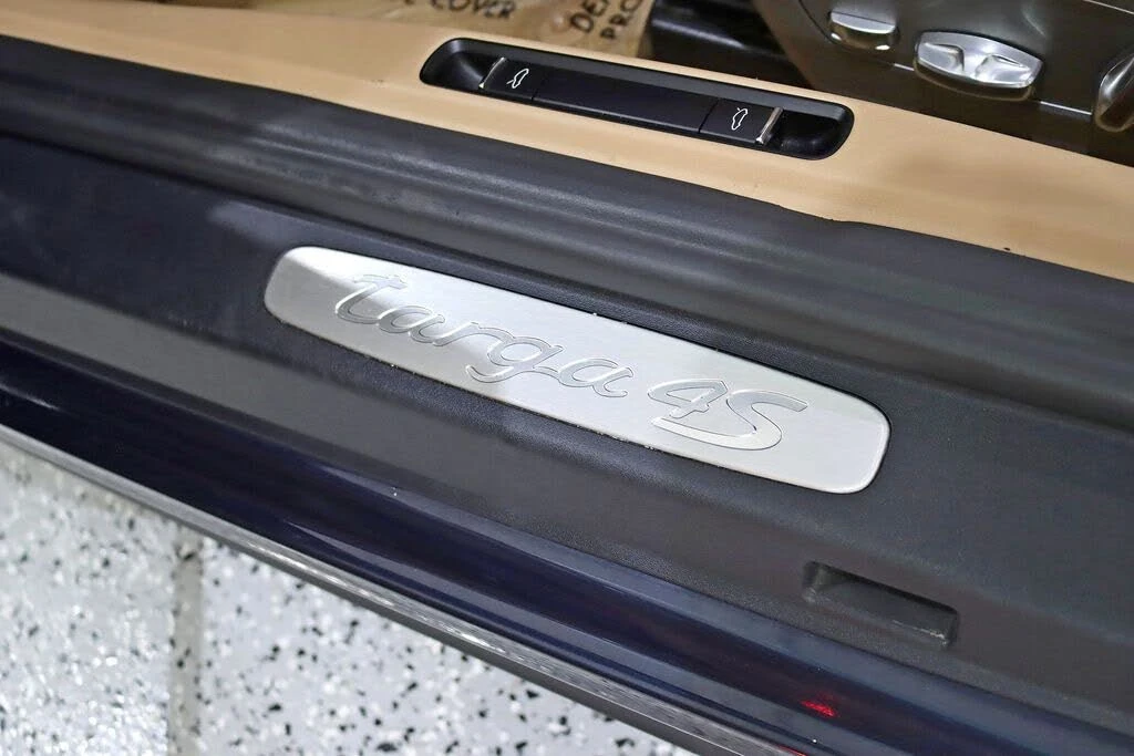 2014 Porsche 991 Targa 4 & 4S - Image 16 of 31