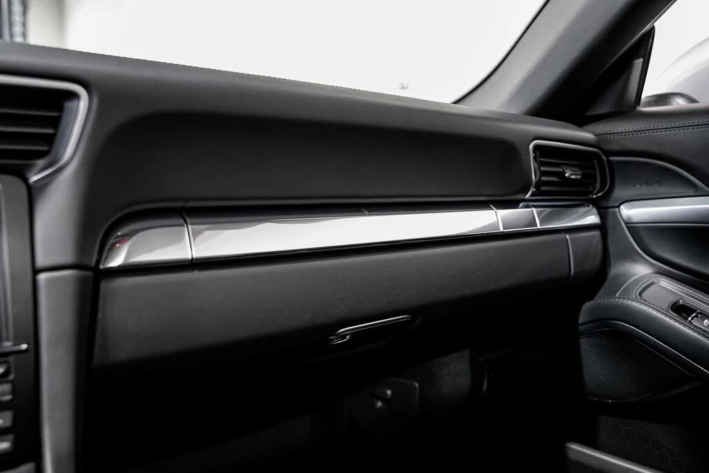 2014 Porsche 991 Targa 4 & 4S - Image 17 of 31