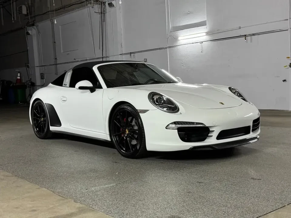 2014 Porsche 991 Targa 4 & 4S - Image 15 of 20