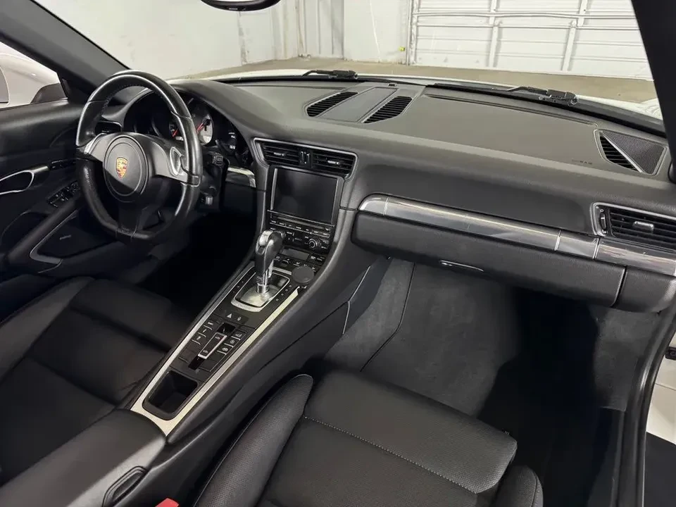 2014 Porsche 991 Targa 4 & 4S - Image 13 of 20