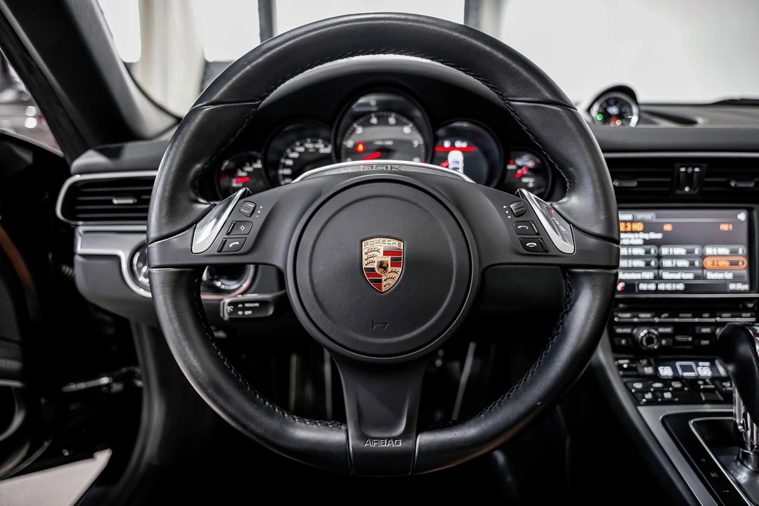 2014 Porsche 991 Targa 4 & 4S - Image 10 of 31