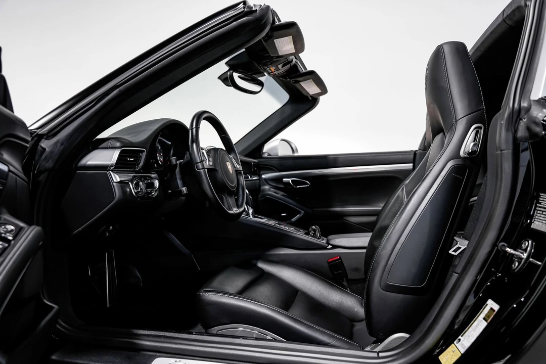 2014 Porsche 991 Targa 4 & 4S - Image 21 of 31
