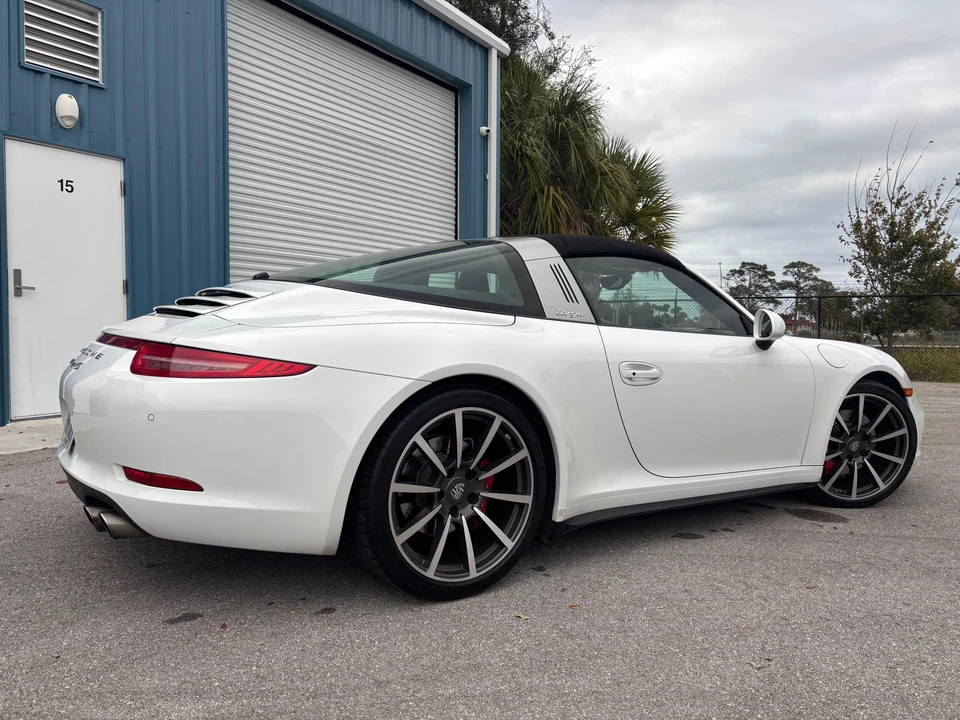 2014 Porsche 991 Targa 4 & 4S - Image 23 of 31