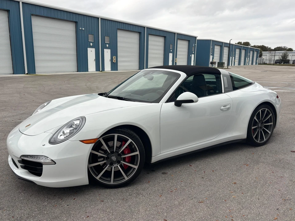2014 Porsche 991 Targa 4 & 4S - Image 14 of 31