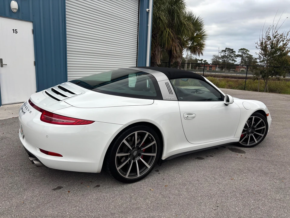2014 Porsche 991 Targa 4 & 4S - Image 24 of 31