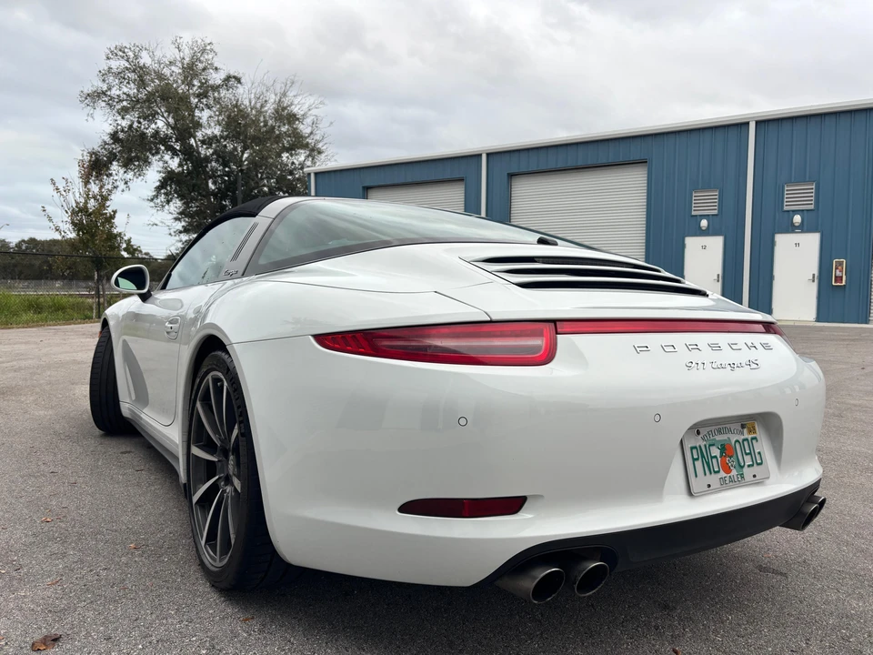 2014 Porsche 991 Targa 4 & 4S - Image 19 of 31