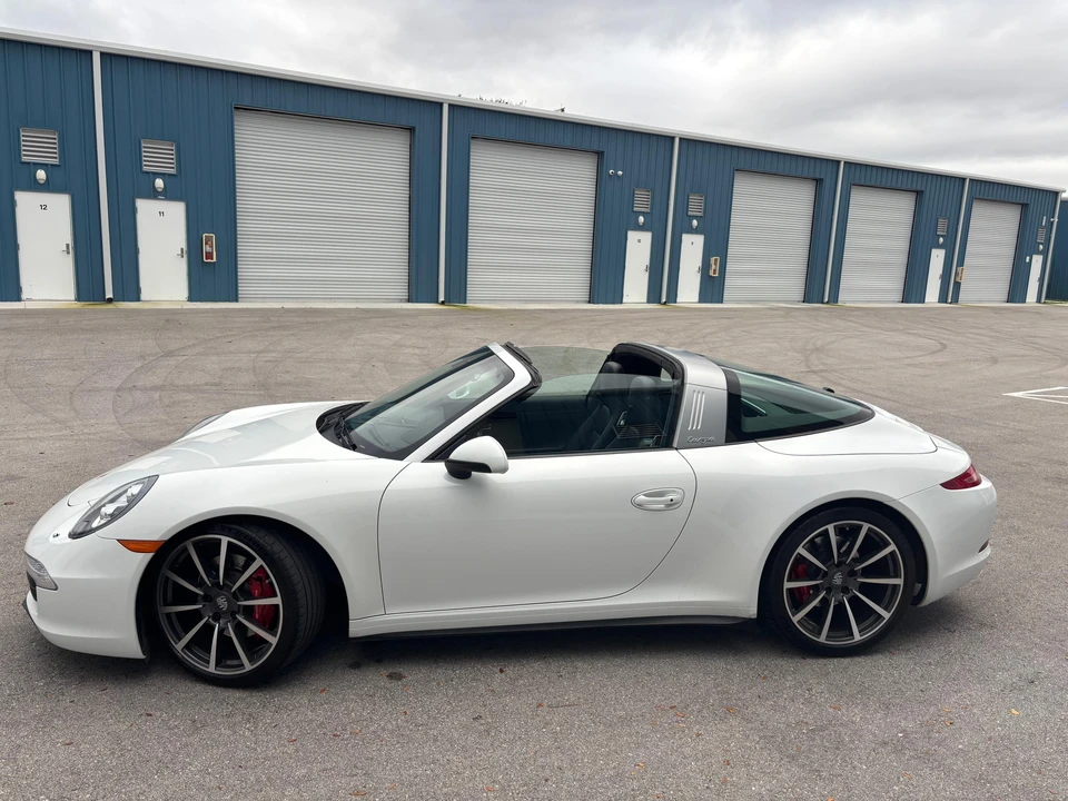 2014 Porsche 991 Targa 4 & 4S - Image 8 of 31