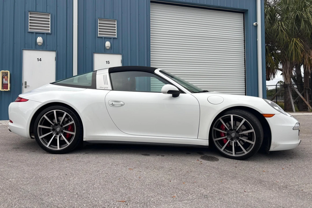2014 Porsche 991 Targa 4 & 4S - Image 3 of 31