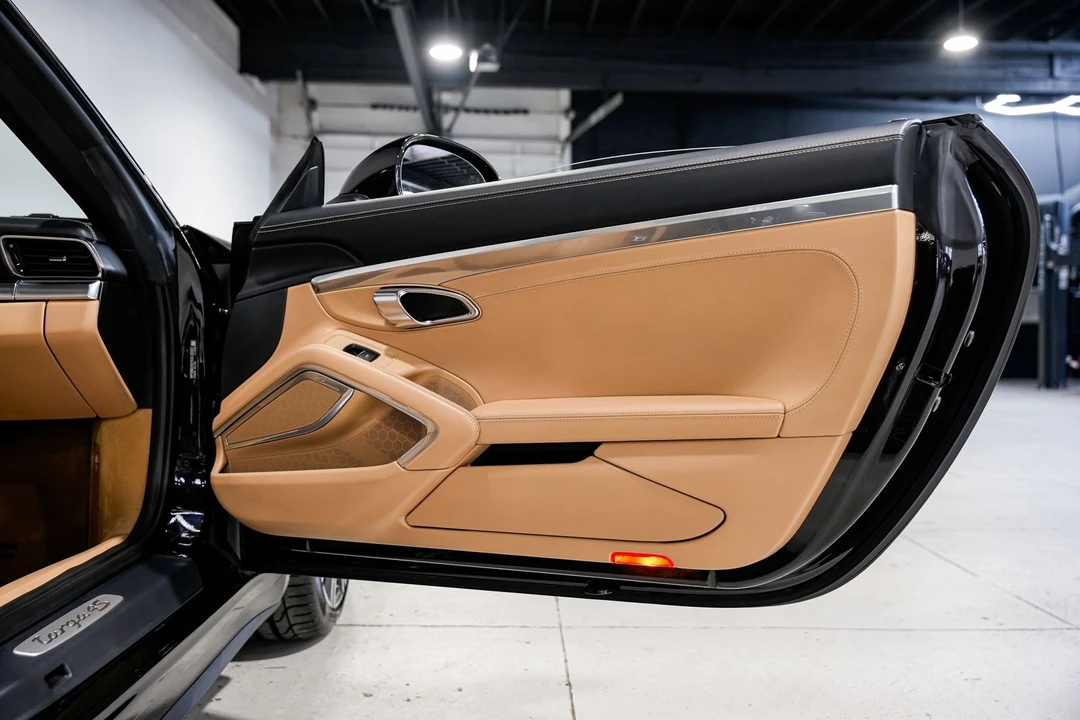2014 Porsche 991 Targa 4 & 4S - Image 29 of 31