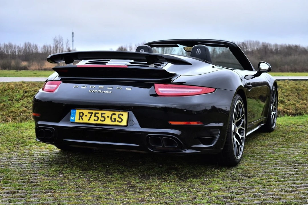 2014 Porsche 991 Turbo - Image 23 of 31