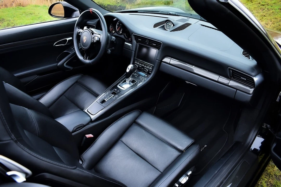 2014 Porsche 991 Turbo - Image 9 of 31