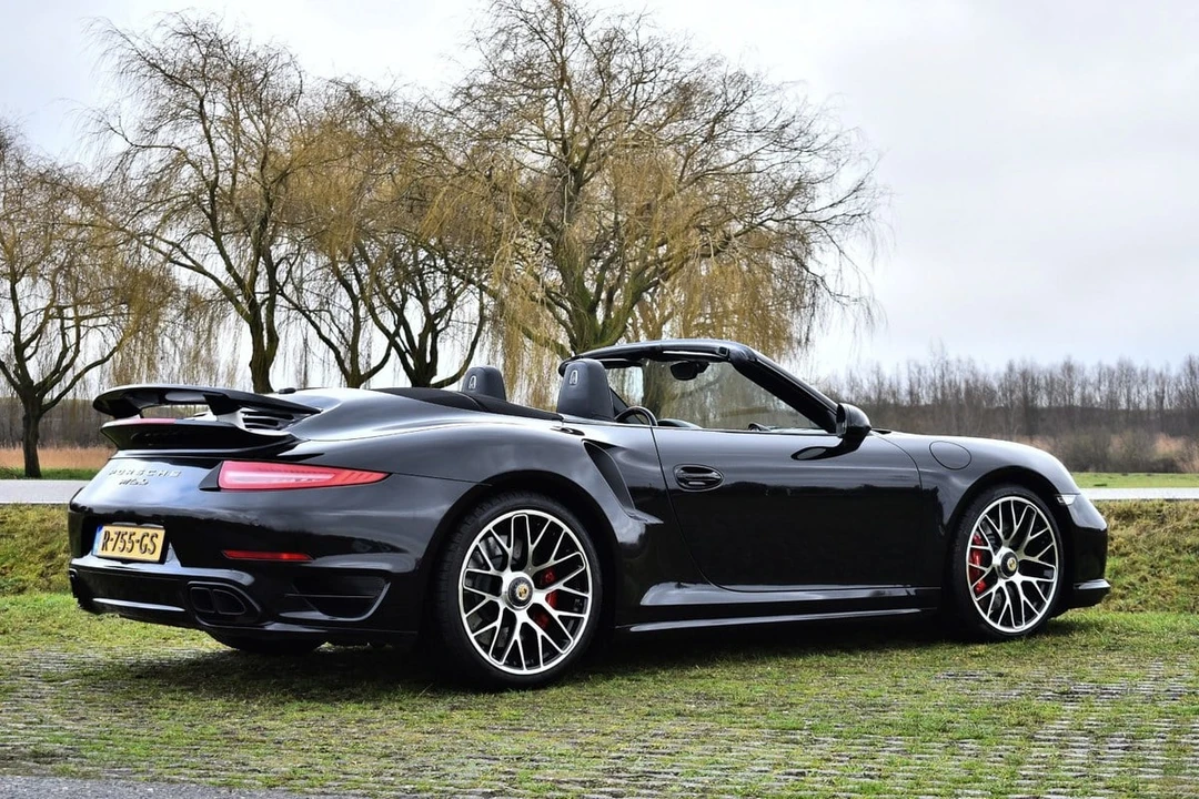 2014 Porsche 991 Turbo - Image 28 of 31