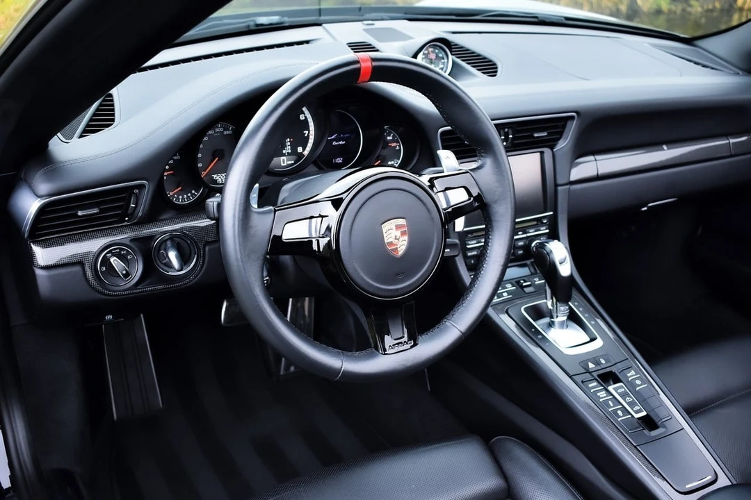 2014 Porsche 991 Turbo - Image 8 of 31