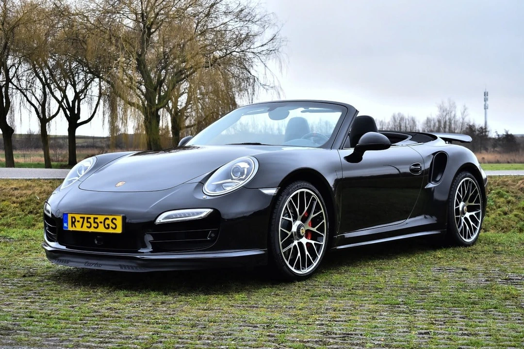2014 Porsche 991 Turbo - Image 13 of 31