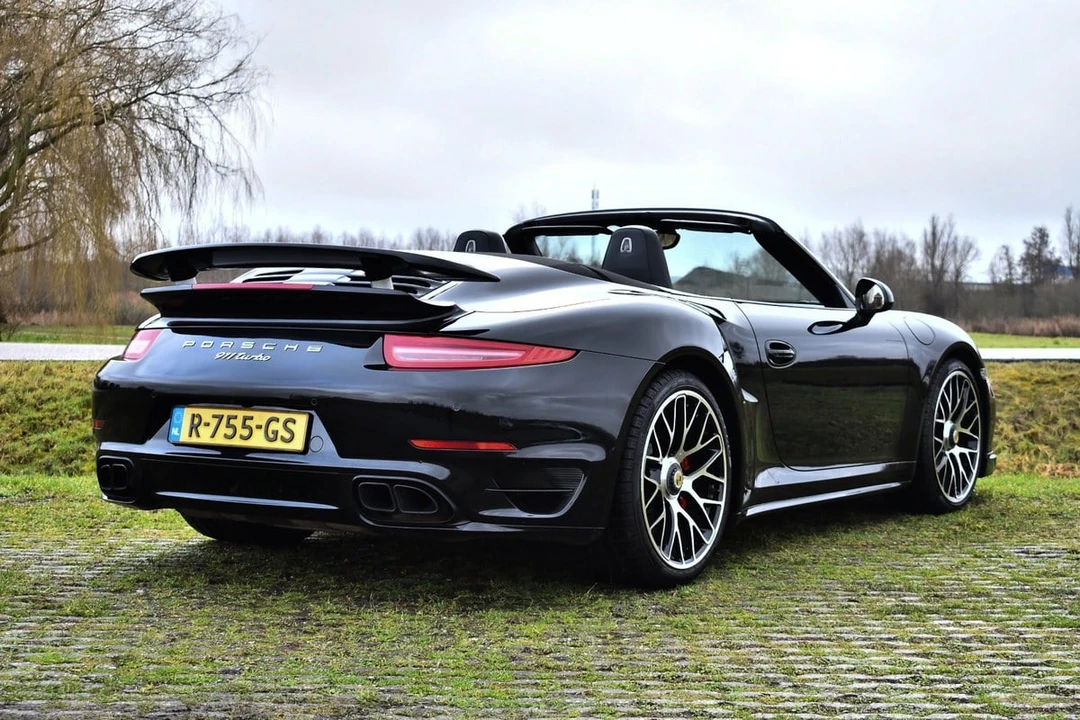 2014 Porsche 991 Turbo - Image 25 of 31