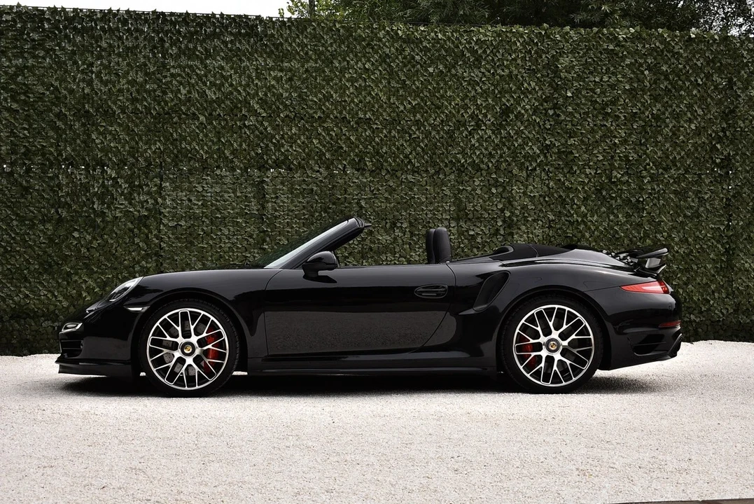 2014 Porsche 991 Turbo - Image 16 of 31