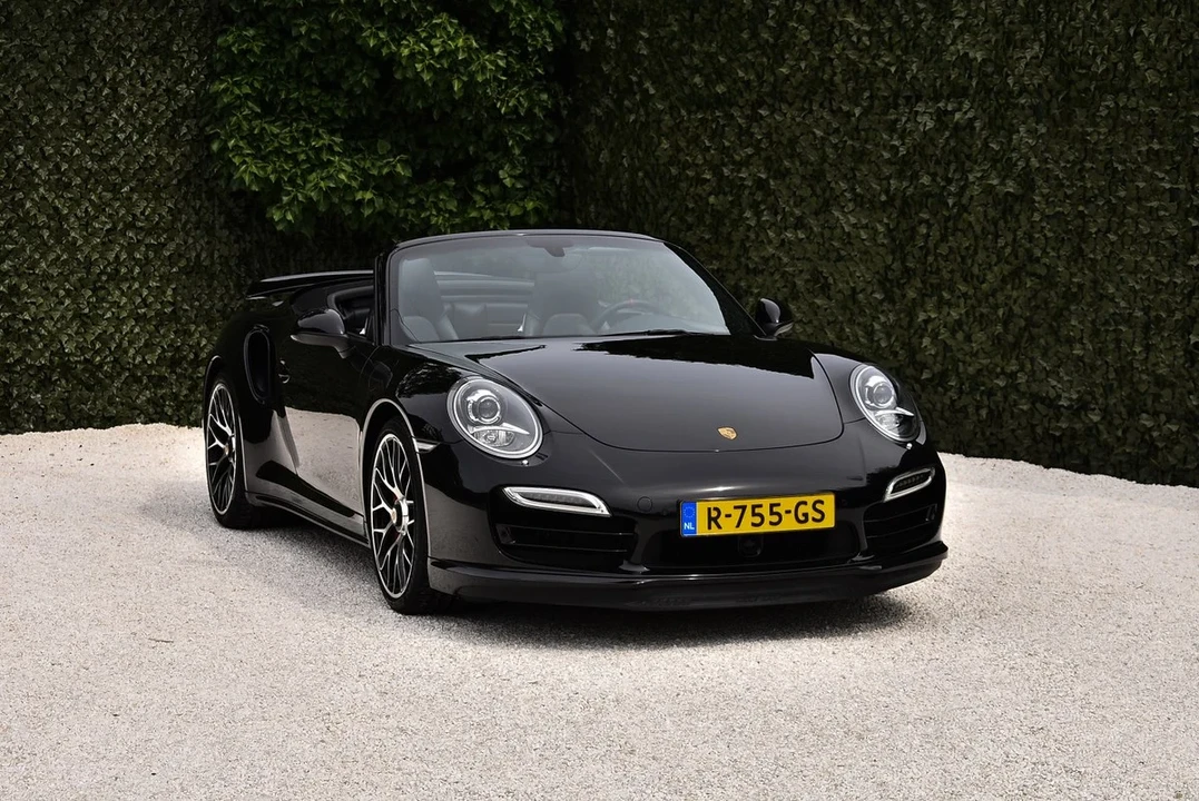 2014 Porsche 991 Turbo - Image 2 of 31