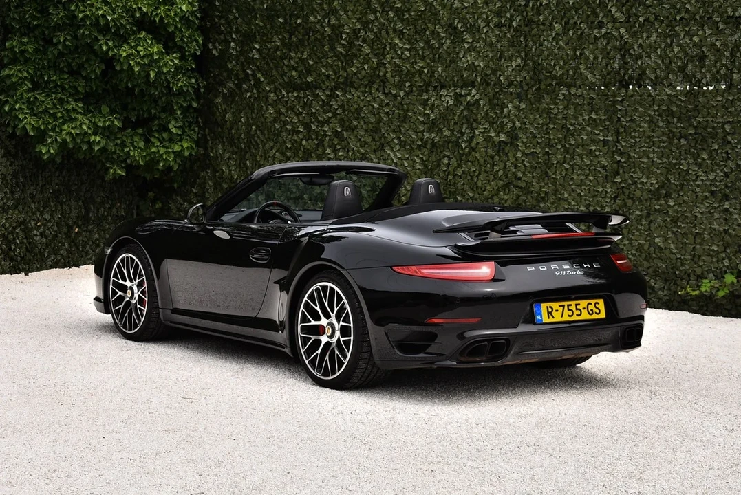 2014 Porsche 991 Turbo - Image 11 of 31
