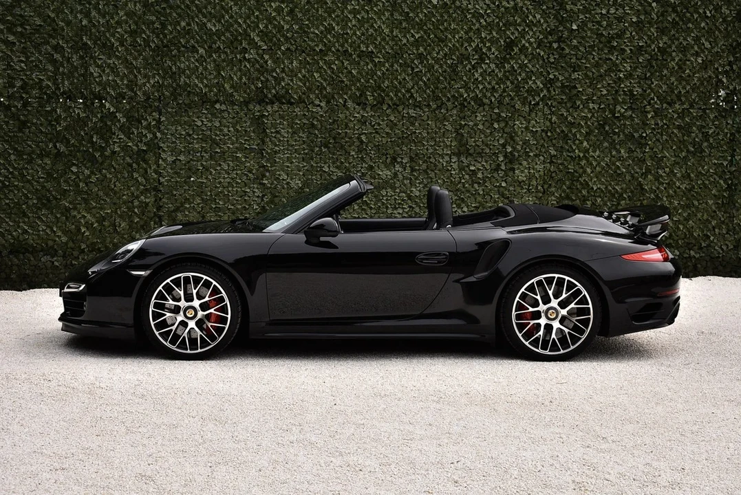 2014 Porsche 991 Turbo - Image 15 of 31