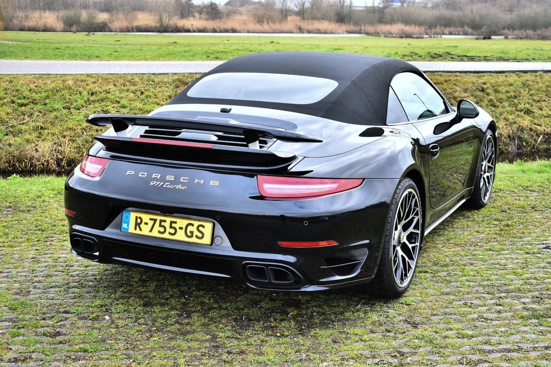 2014 Porsche 991 Turbo - Image 29 of 31