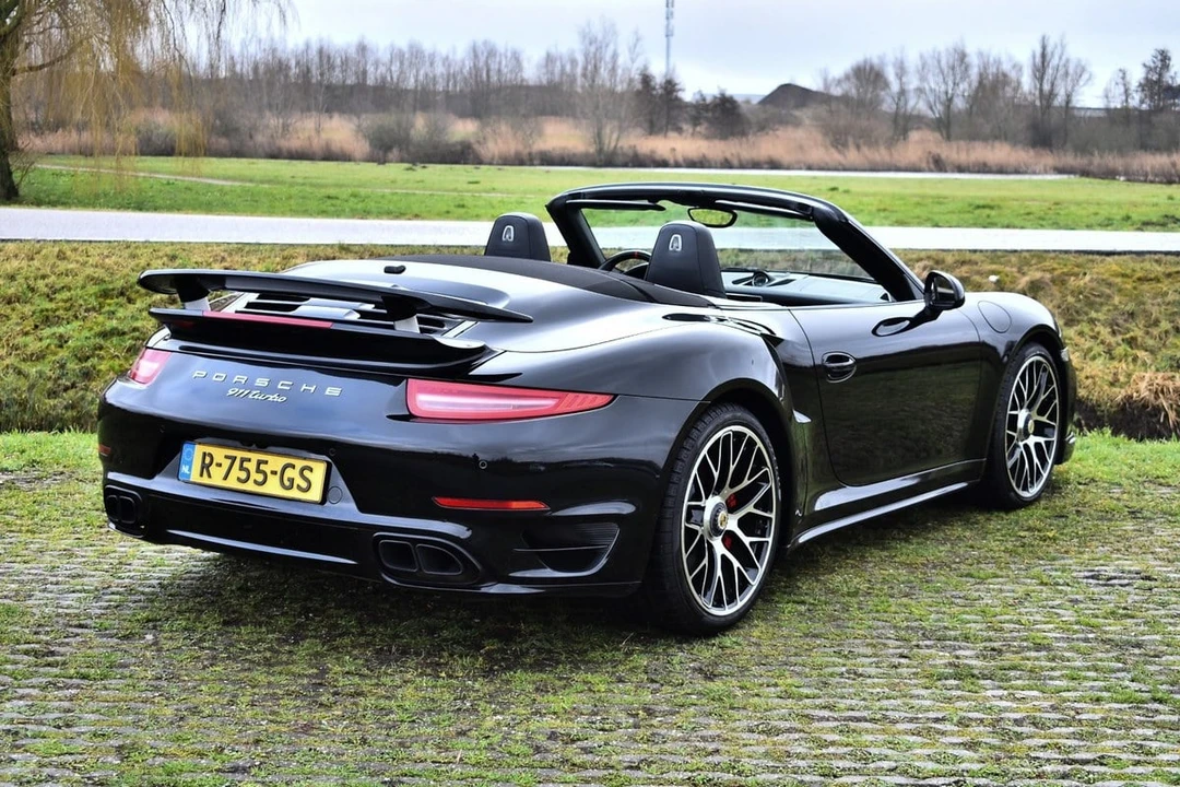 2014 Porsche 991 Turbo - Image 24 of 31