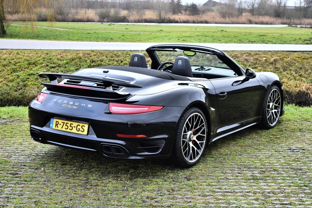 2014 Porsche 991 Turbo - Image 5 of 31