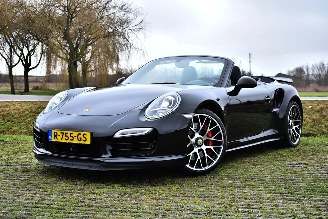 2014 Porsche 991 Turbo - Image 16 of 31