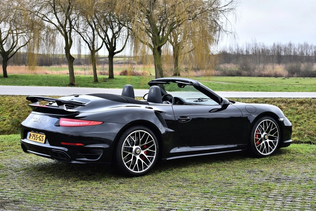 2014 Porsche 991 Turbo - Image 27 of 31