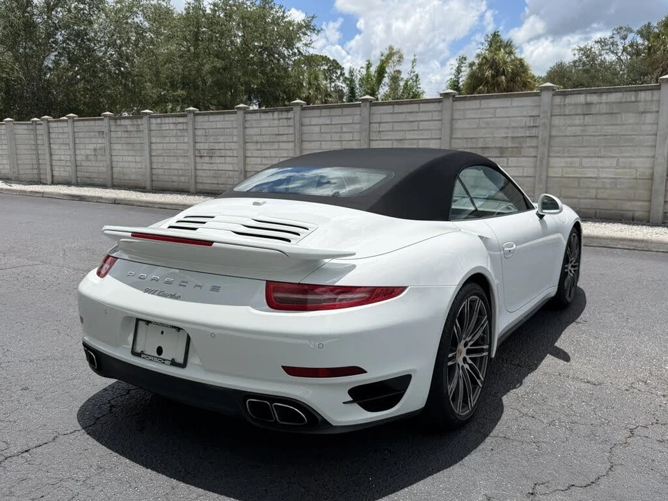 2014 Porsche 991 Turbo - Image 6 of 30