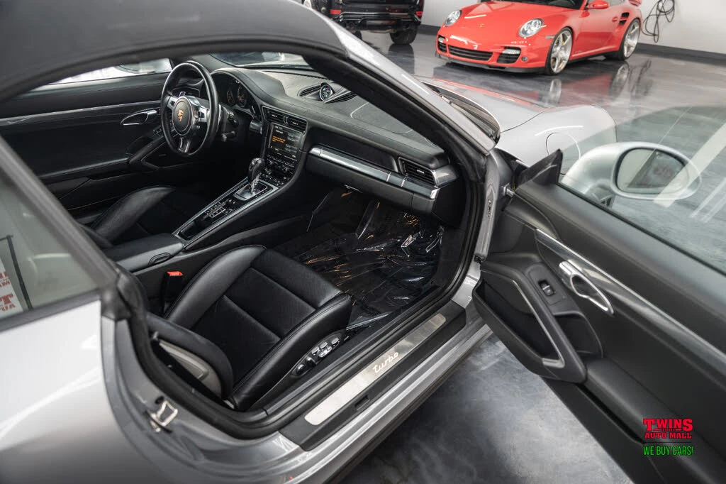 2014 Porsche 991 Turbo - Image 19 of 31